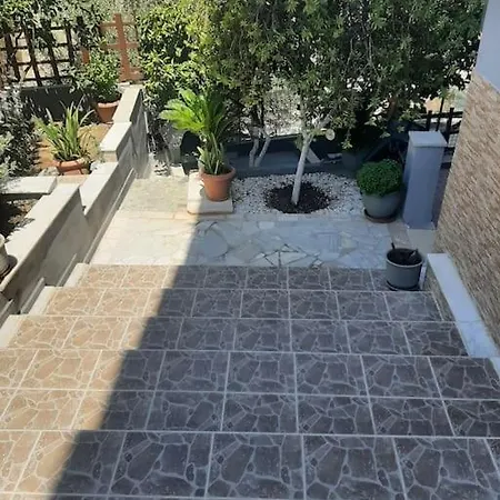 Elena's Sunny House *